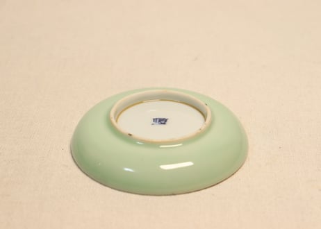 明治前期青磁染付松と牡丹図小皿