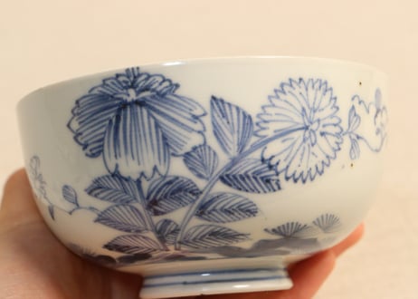 江戸後期染付菊と蝙蝠図飯茶碗