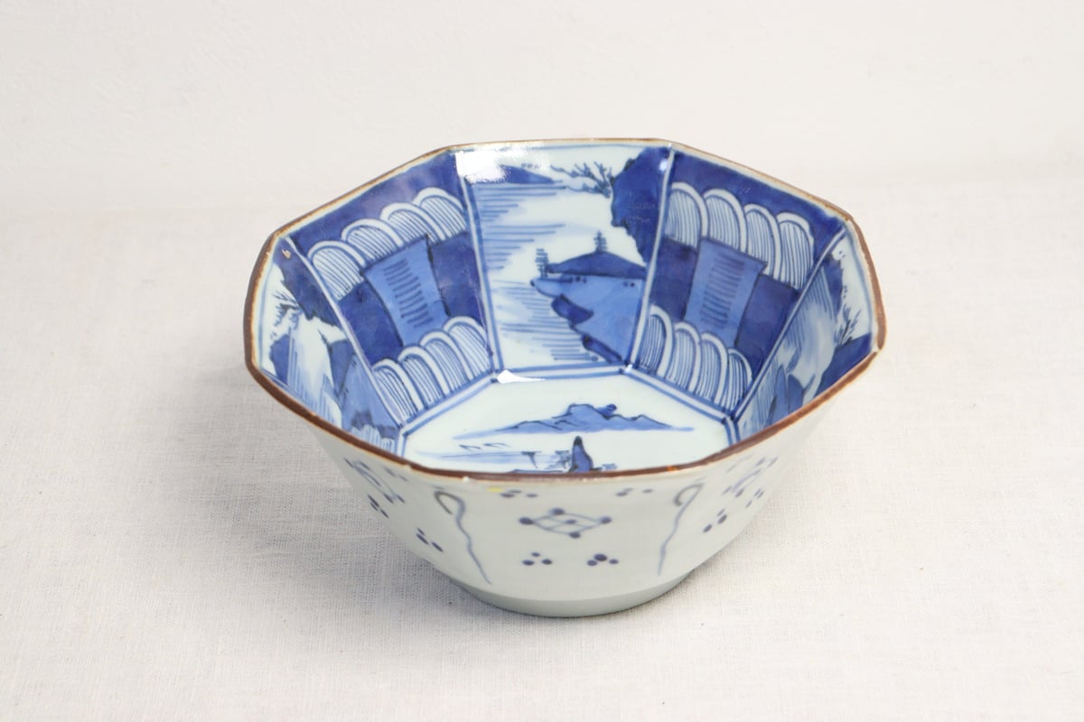 火入■染付六角火入れ 鷹 山水鳥紋 松 幾何学模様（江戸期）木彫り蓋付き 時代物 火入□染付六角火入れ 鷹 山水鳥紋 松 幾何学模様（江戸期）木彫り蓋