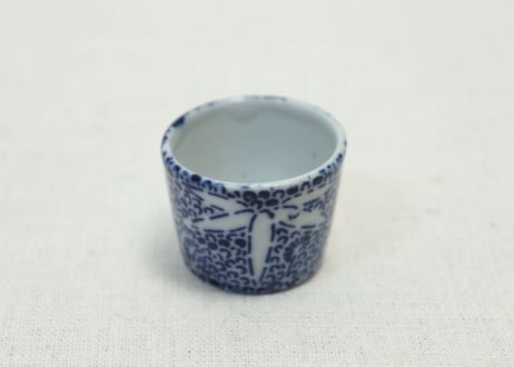 明治前期紙刷微塵唐草に松竹図小猪口