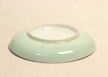 明治前期青磁色絵宝尽くし図小皿