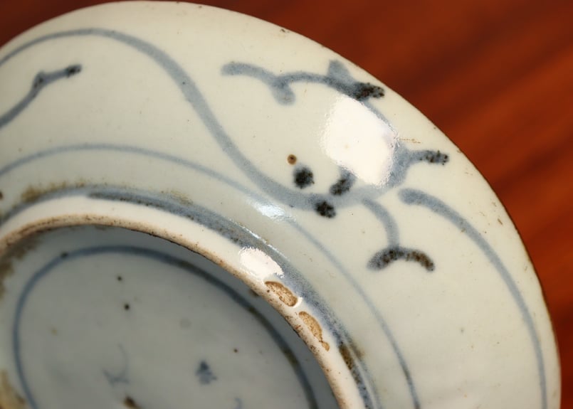 1114中国　清時代　染付花紋中皿①　送料込み1115 1114中国 清時代 染付花紋中皿① 送料込み1115