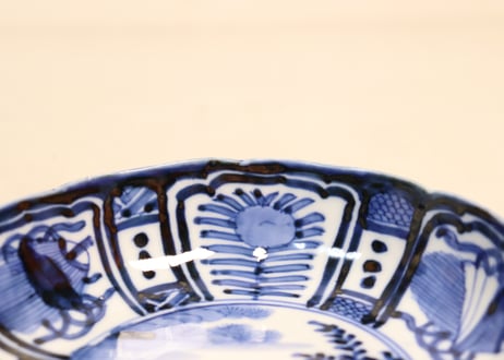 明治前期染付芙蓉手イナゴと宝尽くし図なます皿