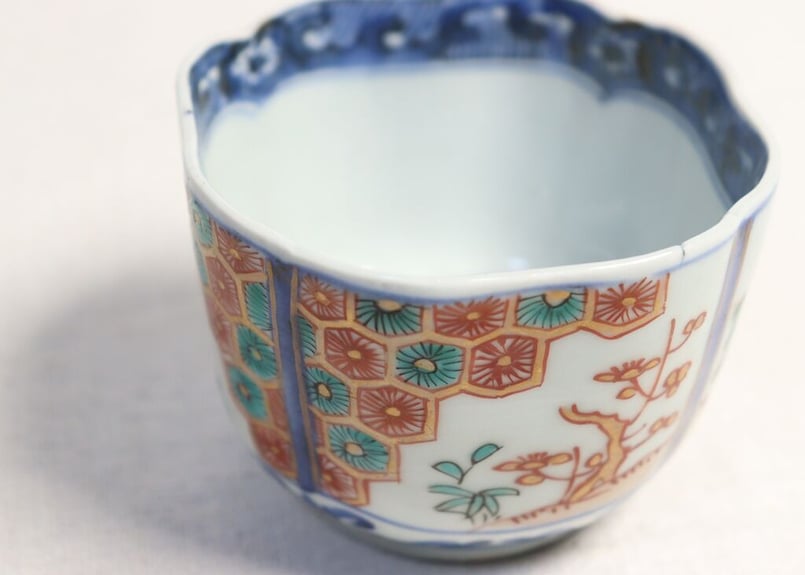 明治前期色絵松竹梅に亀甲図角向付 釉剥げ | 吉祥寺PukuPuku