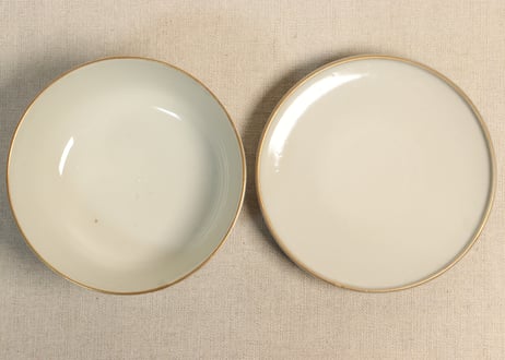 明治前期色絵桃に山水と鳥籠図通り物蒸茶碗
