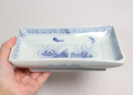 江戸幕末染付菖蒲図長皿　かたつき