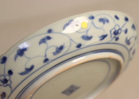 江戸中期色絵三方に水仙図5寸皿② 少甘手