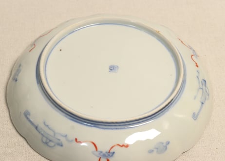 明治前期色絵桃に竹と玉手箱図7寸皿
