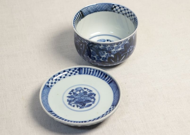 江戸中期染付松竹梅図蓋茶碗小ホツ,小ニュウ | 吉祥寺PukuPuku