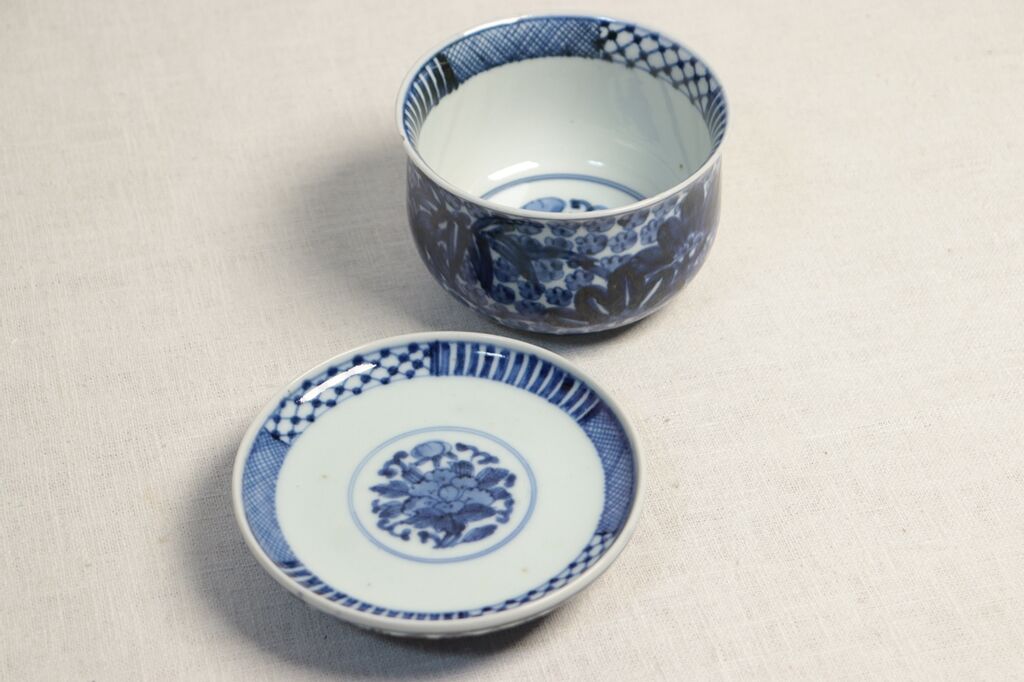 江戸中期染付松竹梅図蓋茶碗小ホツ,小ニュウ | 吉祥寺PukuPuku