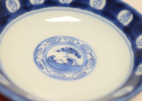 江戸幕末染付捻子に寿文字図蓋茶碗
