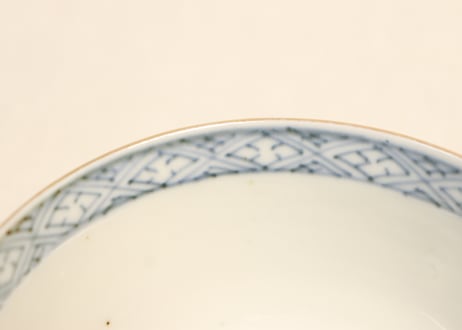 明治前期色絵桜と万年青図通り物飯茶碗②薄め