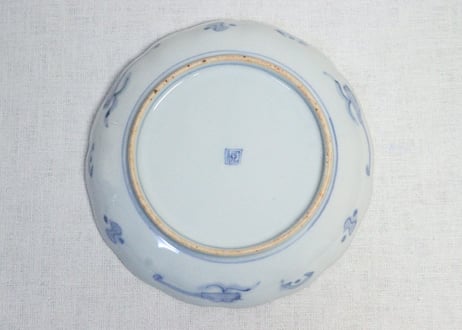 明治前期色絵桃に梅図7寸皿