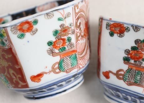 明治前期色絵花と唐草図六角向付①