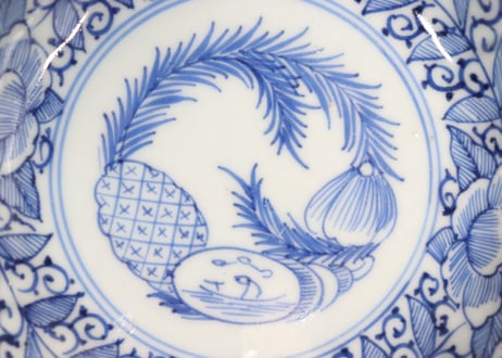 江戸幕末線描き牡丹唐草図小なます皿　ノミホツ