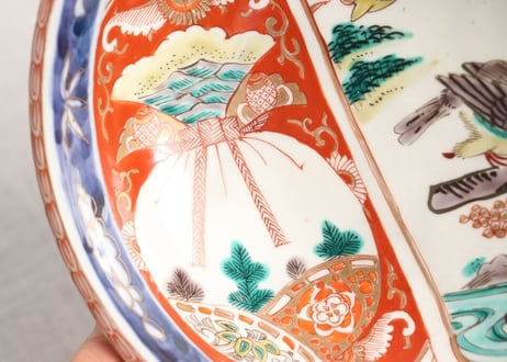 明治前期色絵鳥と巾着袋図三ツ組鉢 中サイズ釉剥げ