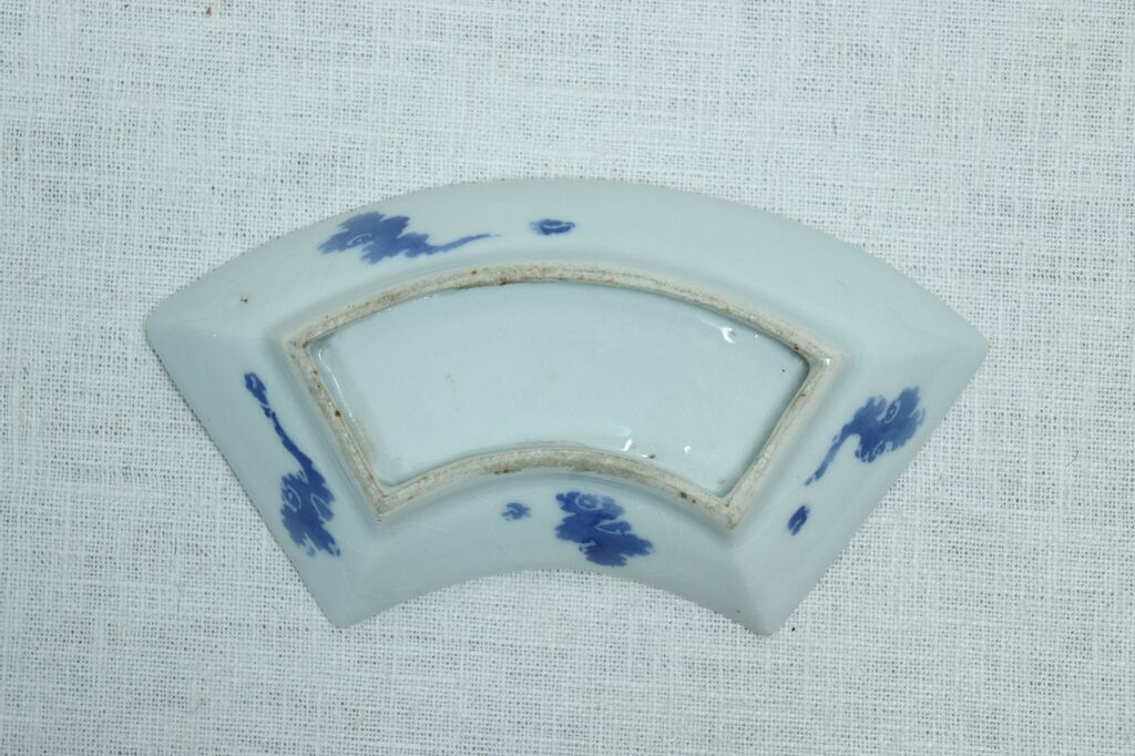 【ギャラリー三益】古染付八橋紋向附（明末期） ギャラリー三益】古染付八橋紋向附（明末期） ギャラリー三益】古