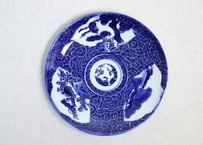 明治前期紙刷三方に松と家図８寸皿➁　小かたつき