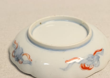 明治前期色絵菊と梅図小皿③甘手,釉剥げ