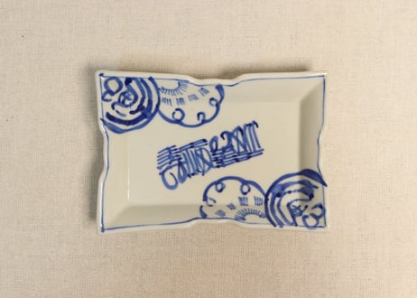 長皿 長角皿 染付 線画 4枚 窯傷 スレ僅か 美品 柳 長皿 長角皿 染付 線画 4枚 窯傷 スレ僅か 美品