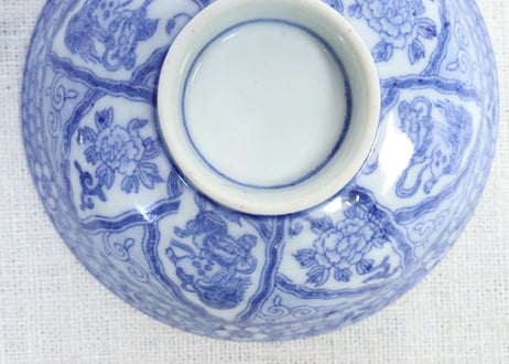 明治後期～大正銅判麒麟と獅子牡丹図蓋茶碗