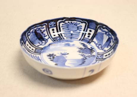 明治前期染付芙蓉手イナゴと宝尽くし図なます皿