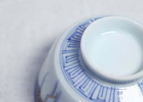明治後期~大正染付金彩牡丹図つぼ碗