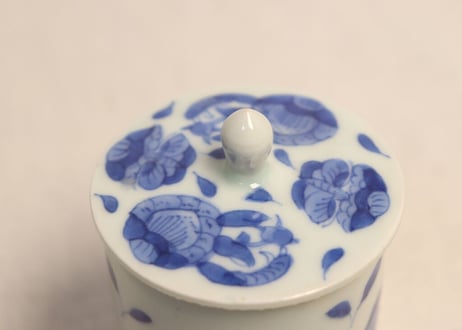 江戸幕末染付蝶と草花図火入れ,灰吹きセット 灰吹き小ホツ,ニュウ