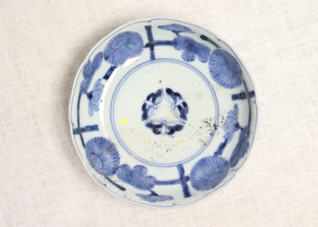 江戸中期染付蝶と四方に花図なます皿 フリモノ,小ホツ