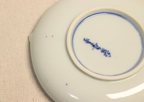 明治後期～大正染付桃と花図桃型皿② 薄め