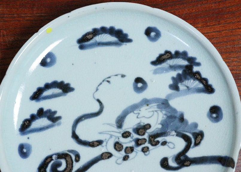 染付辰砂　兎紋五寸皿 江戸後期染付兎図6.5寸皿① 小ホツ,甘手 | 吉祥寺PukuPuku