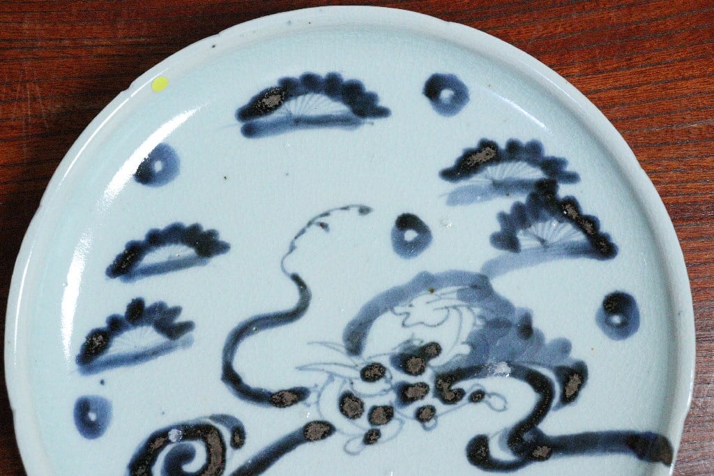 古染付兎図菓子鉢【桐箱付】 古伊万里 染付平皿 兎柄 | 古物屋 壱両