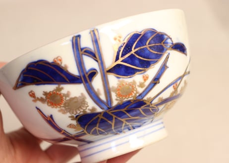 明治前期赤絵金彩草花図蒸茶碗
