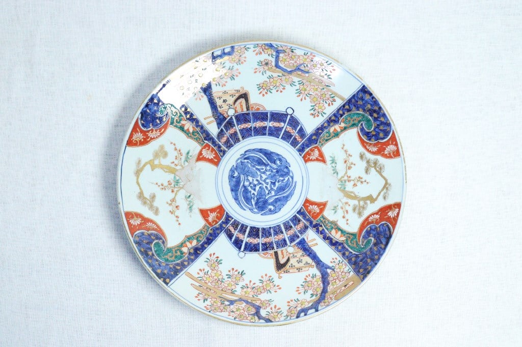 素晴らしい色絵大皿　桜模様　赤青装飾陶器皿 fit=scale-down,w=1200