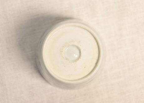 江戸幕末染付花と唐草図猪口
