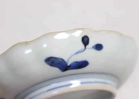江戸幕末赤絵金彩秋海棠図通り物小皿