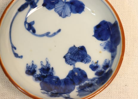 江戸幕末染付蔦花図小皿　高台ホツ