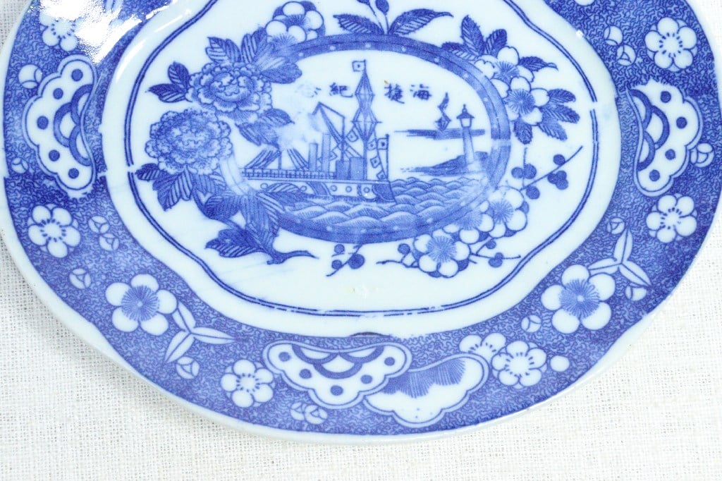 日露戦争　記念金属皿　明治時代　骨董　輪花縁皿　日露戦歴　当時物 日露戦争記念金属皿明治時代骨董輪花縁皿日露戦歴当時物