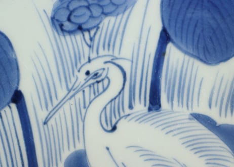 江戸幕末染付芦と白鷺図輪花尺皿