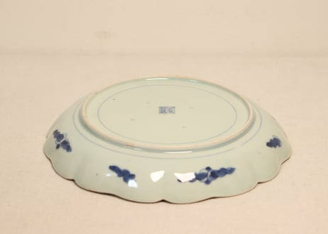 江戸中期色絵桐に蔦花図7寸皿
