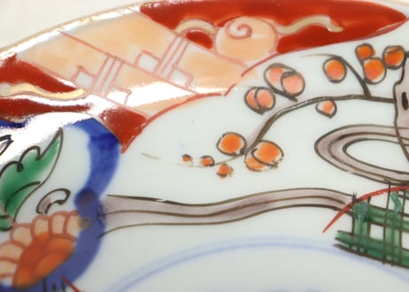 明治前期色絵牡丹と梅図6寸皿①少かたつき
