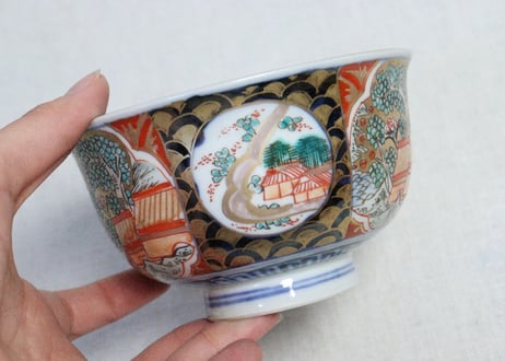 明治前期色絵山水風景と青海波図飯茶碗①