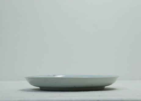 江戸中期染付菊と蝙蝠図7寸皿 少カマキズ,少がたつき