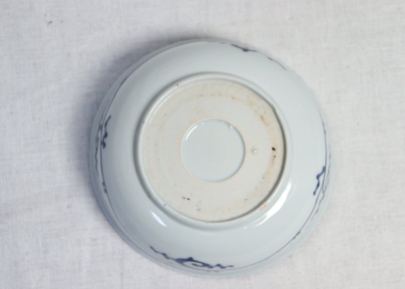 染付　松葉型　皿　金継ぎ　古物　古道具 伊万里 染付皿 松に渦唐草 | 古家具古道具kuon