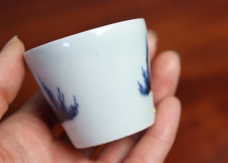 江戸中期染付若松図小猪口　高台ホツ②