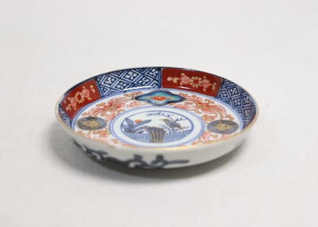 明治前期色絵鳥に宝珠と花図縁立小皿