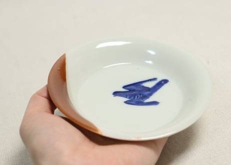 明治前期陰刻染付鳥図小皿