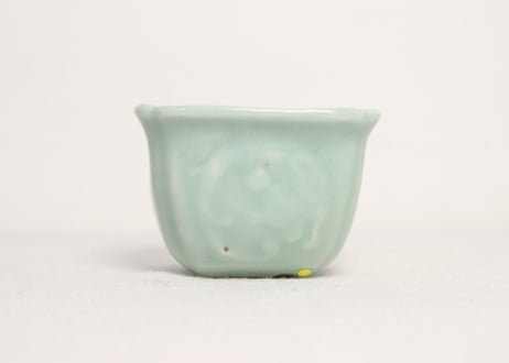 江戸中期青磁陽刻鳳凰と団龍図向付 ひっつき,高台ホツ