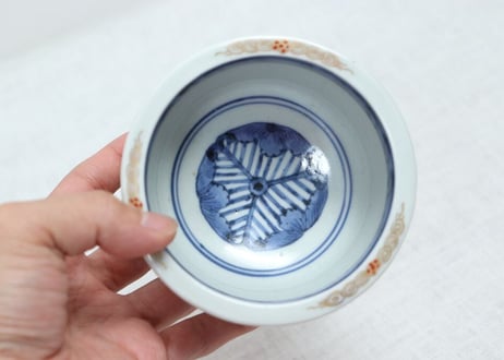 江戸中期赤絵金彩薊図大向付