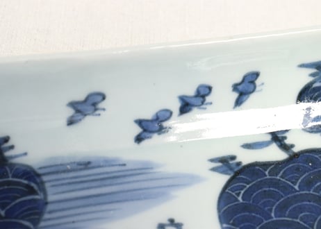 江戸幕末染付青海波と帆掛け舟図長皿②黒点